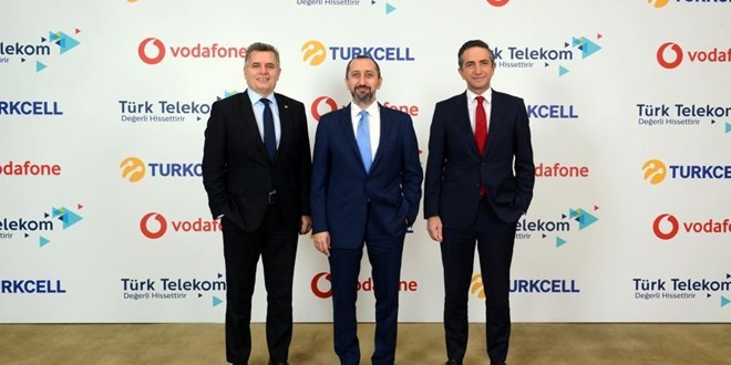 3 GSM operatöründen yerli mesajlaşma uygulaması işbirliği