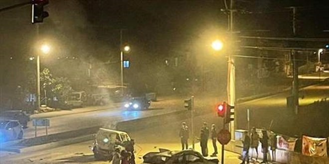 Antalya'da iki otomobil çarpıştı: 3 ölü, 4 yaralı