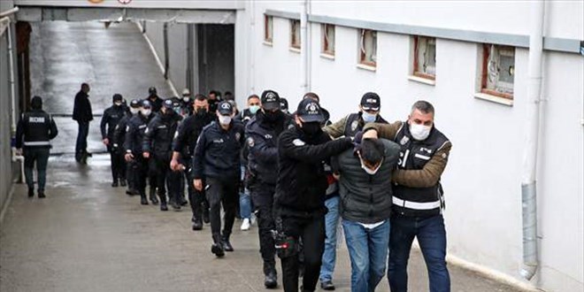 Suç örgütü operasyonunda yakalanan 9'u polis 41 zanlı tutuklandı