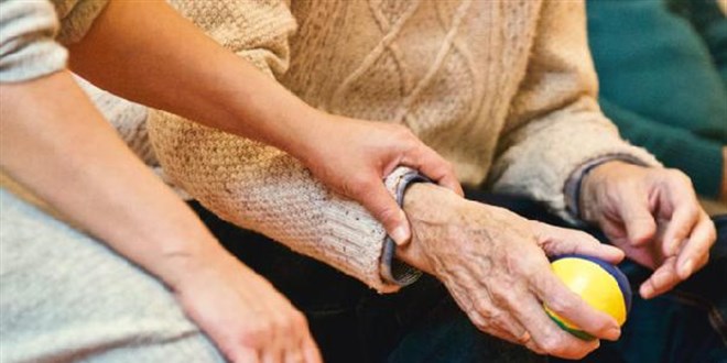 'İletişim azaldıkça, Alzheimer süreci hızlanıyor'