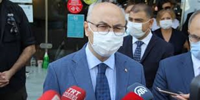 İzmir'de sağlık çalışanlarının yüzde 72'si aşı oldu