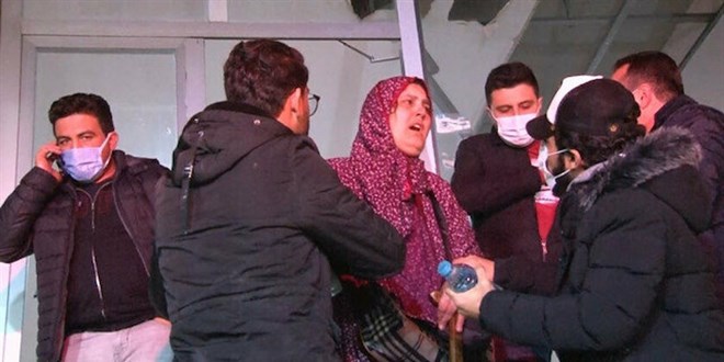 22 katlı binada doğalgaz patlaması: 1'i ağır 5 yaralı var