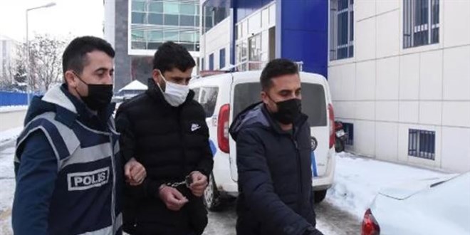 Otobüste hayasızca harekete gözaltı
