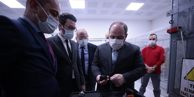 Eniştesinin aracından söktüğü kemer hayatını değiştirdi!