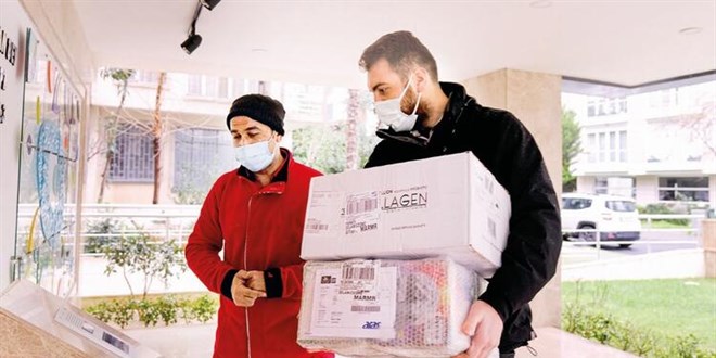 Kargocuların pandemide karşılaştığı durum: Ne kapıyı açıyorlar, ne para üstü alıyorlar