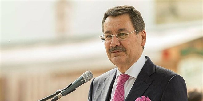 Melih Gökçek: İçimizden bazı şerefsizler Mansur Yavaş'a bilgi sızdırıyor