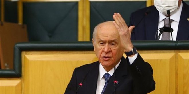 Devlet Bahçeli'den Özlem Gürses'e: Size sadece gülüyoruz