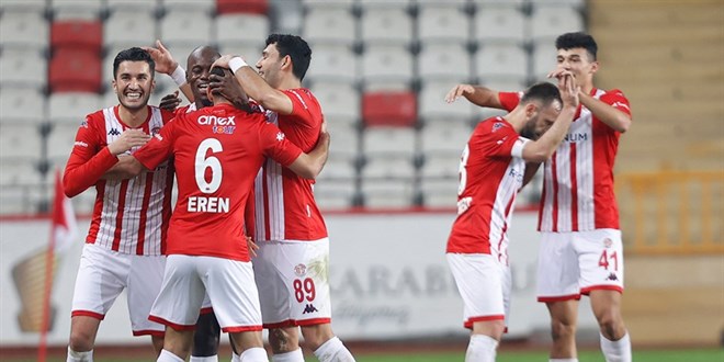 Antalyaspor'a transfer yasa