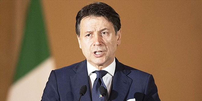 İtalya'da Başbakan Conte ve hükümeti istifa etti