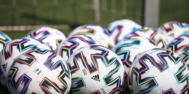 Futbolda ara transfer dönemi yarın kapanıyor