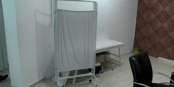 Esenyurt'ta 4 katlı kaçak hastaneye baskın