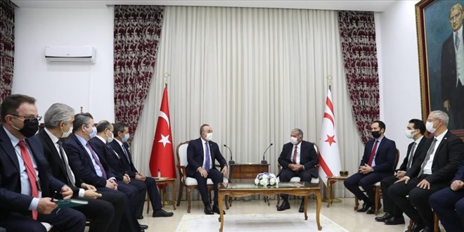 Çavuşoğlu: Kuzey Kıbrıs'a 40 bin doz aşı ulaştırıldı