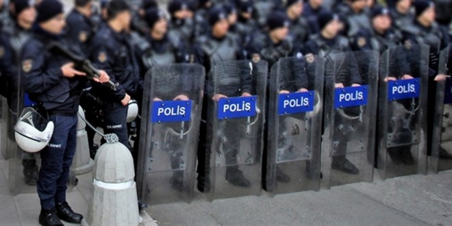 Gösteri için toplanan 93 kişi gözaltına alındı, 108 kişi serbest