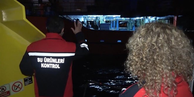 Hamsi avcılığı kısıtlaması sona erdi, ekipler denetimlere başladı