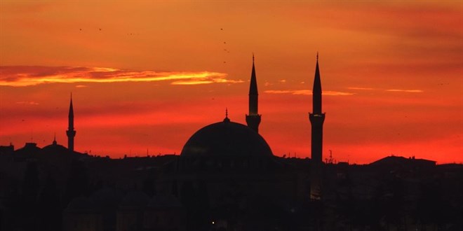Taksim'de gün batımı manzarası hayran bıraktı