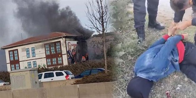 Cumhurba�kan� Erdo�an'�n posterini yakan ki�iye g�zalt�