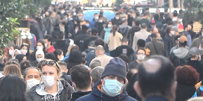 Bilim Kurulu üyesinin uyardığı İstanbul'da korkutan kalabalık