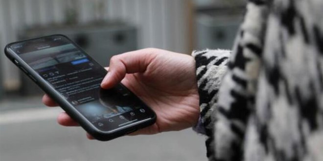 'Pandemi, dijital ba��ml�l��� art�rd�'