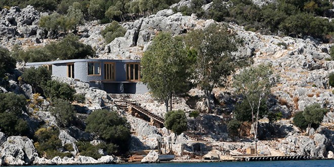 Doğal sit alanındaki kaçak villa hakkında yıkım kararı