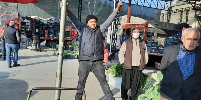 Şemsiye ile uçan adam konuştu: Ben de uzaya gitmek istiyorum