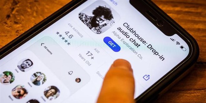 Facebook, Clubhouse'a rakip oluyor!
