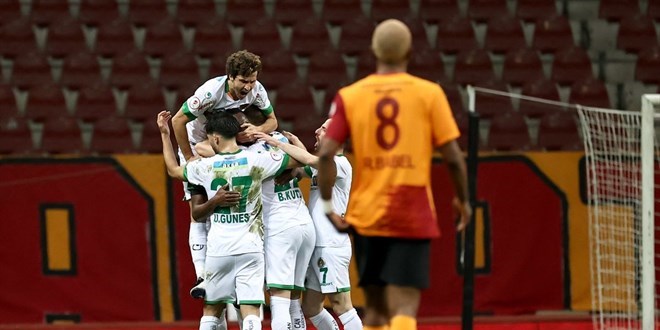 Ziraat Türkiye Kupası'nda yarı finalistler belli oldu