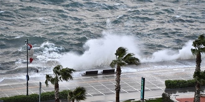 Meteoroloji, İzmir ve çevresinde yeni bir hortum olayı beklenmediğini açıkladı