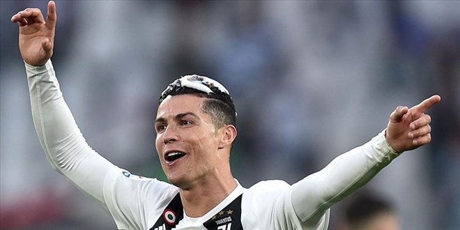 Cristiano Ronaldo sosyal medyada rekor krd
