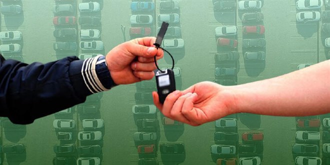 Otomotivciler fiyatların neden düşmediğini açıkladı: İndirim matraha takılıyor