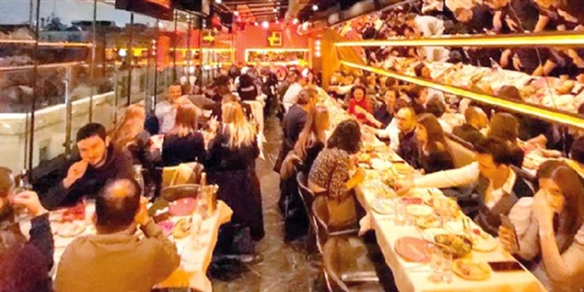 Restoran yasaklarına 'otel müşterisi' kılıfı