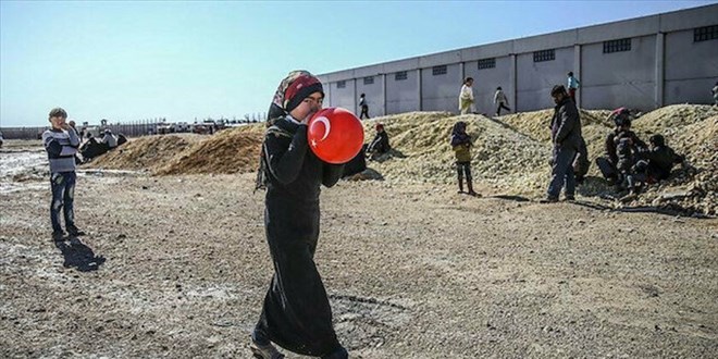 New York Times: Milyonlarca Suriyeli iin imkan sunan tek lke Trkiye