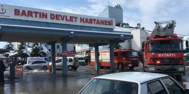 Hastanede çıkan yangın paniğe neden oldu
