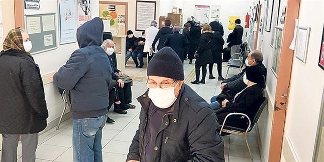 10 dakikada 1 aşı kuyruğu