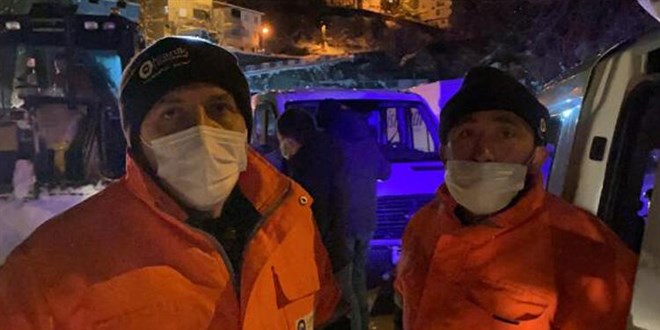 Yol tuzlama aracına saldırdılar