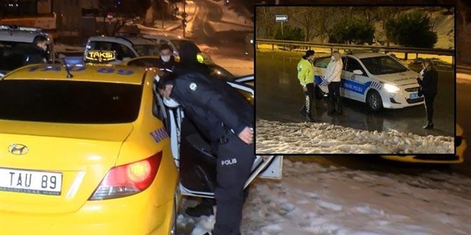 Müşteri taksideki kokudan şüphelenince ortaya çıktı: 2 gözaltı
