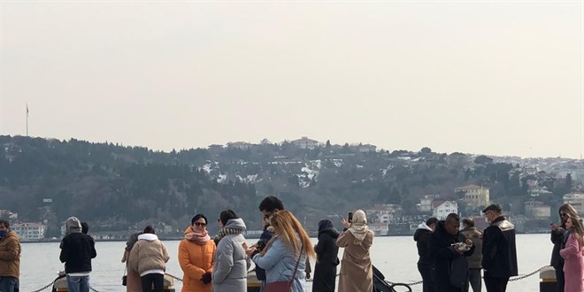 Yasak yok gibi! Ortaköy'de dikkat çeken kalabalık