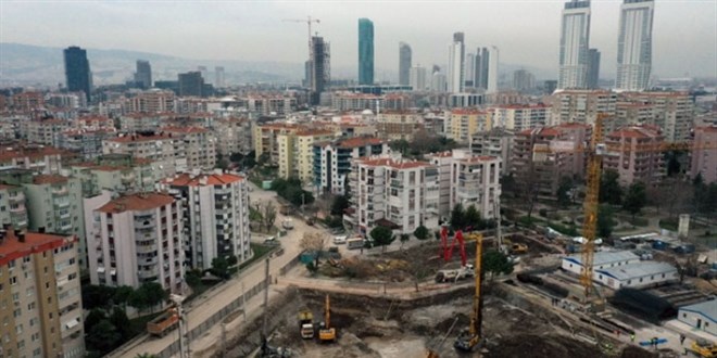 Depremin birinci yılında Çevre ve Şehircilik Bakanlığı 1.841 konut için temel atıyor
