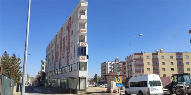 Bu binayı gören bir kez daha bakıyor