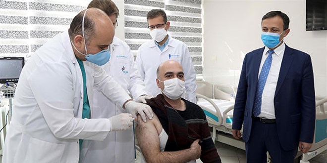 Yerli aşının Faz 2 çalışmasında ilk doz, 52 gönüllüye uygulandı