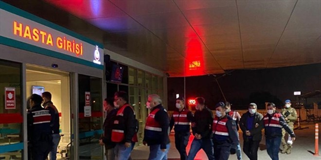 İzmir'de büyük FETÖ operasyonu: 130 gözaltı
