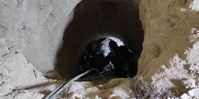 Su kuyusunda bulunan cesetler iki gün evde saklanmış