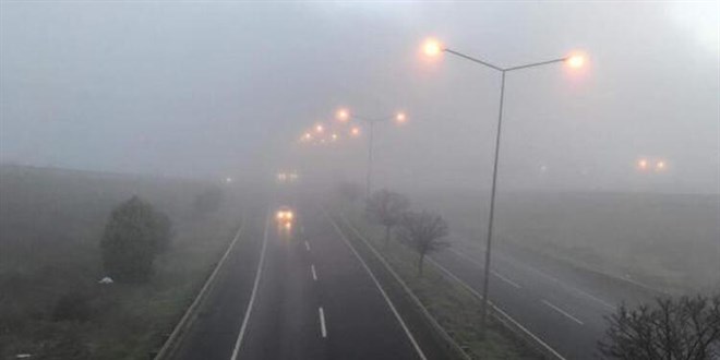 Tekirdağ'da sis nedeniyle görüş mesafesi 40 metreye kadar düştü