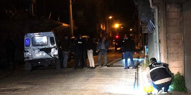 Adana'da pompal tfekle vurulan beki yaraland