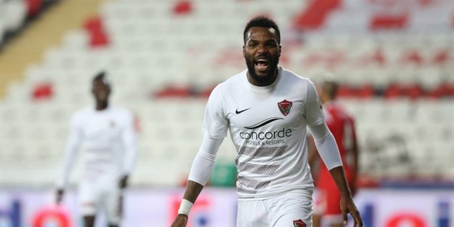 Boupendza, Hatayspor'da oynamak istedi, transferi olmad