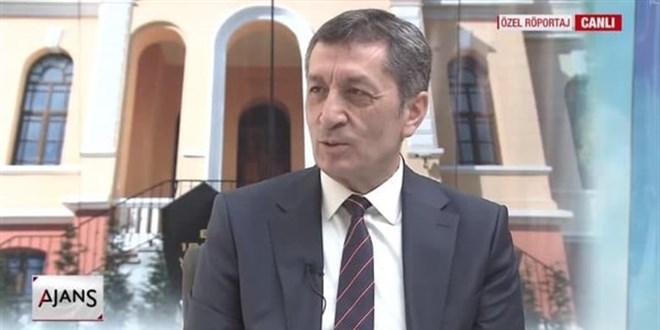 Bakan Selçuk: Adaylar, daha fazla öğretmen atama talebinde haklı