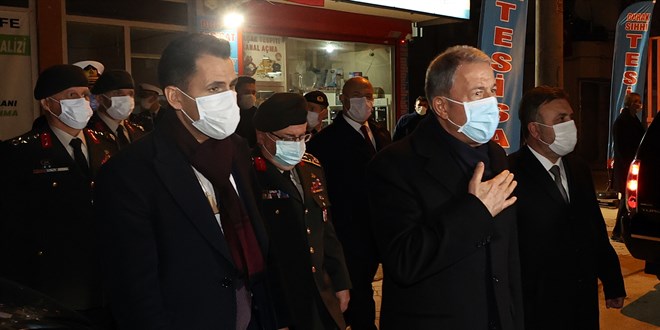 Akar, şehit üç askerin ailelerine taziye ziyaretinde bulundu