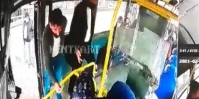 HES kodu uyarısı yapan halk otobüsü şoförünü darbettiler