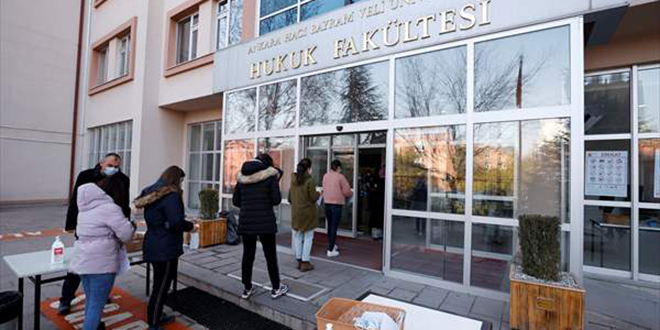 Salgın tedbirleri kapsamında ertelenen YÖKDİL yapıldı