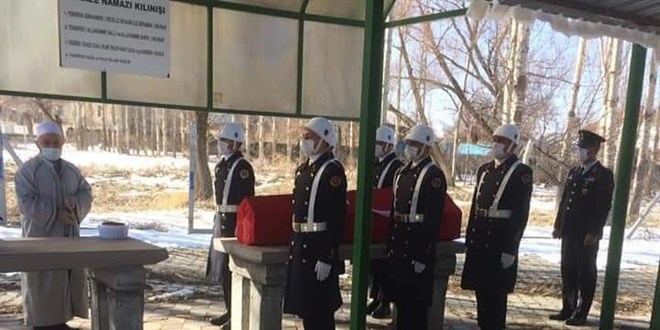 Birliğinde hayatını kaybeden uzman çavuş toprağa verildi