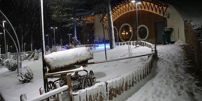 Sivas'ta kar ya etkili oldu
